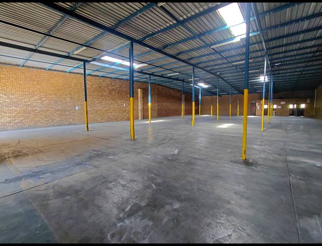 959M² WAREHOUSE TO LET IN POMONA